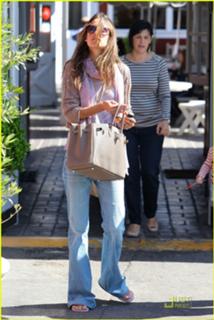 Alessandra Ambrosio feet photo thumbnail
