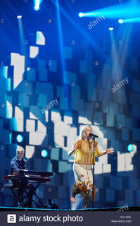 Aurora Aksnes feet photo thumbnail