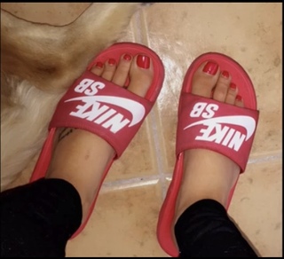 Corinna Kopf feet photo thumbnail