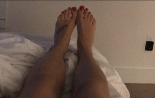 Corinna Kopf feet photo thumbnail