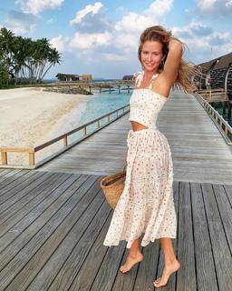 Millie Mackintosh feet photo thumbnail
