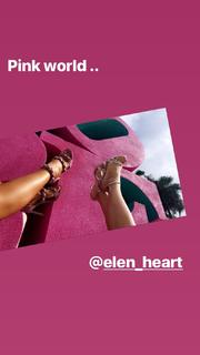 Claudia Romani feet photo thumbnail