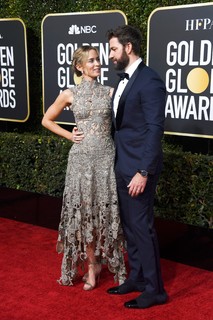 Emily Blunt feet photo thumbnail