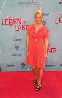 Nova Meierhenrich feet photo thumbnail