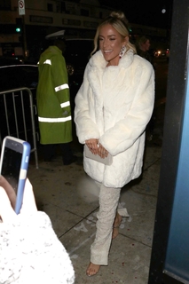 Kristin Cavallari feet photo thumbnail