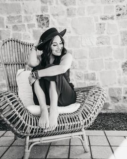 Brie Garcia feet photo thumbnail
