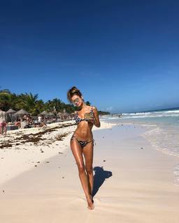 Natalia Siwiec feet photo thumbnail