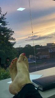 Alaine Crissiê feet photo thumbnail