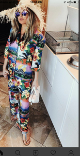 Fergie feet photo thumbnail