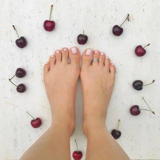 Alaine Crissiê feet photo thumbnail