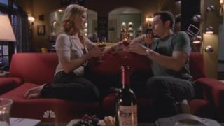 Yvonne Strahovski feet photo thumbnail