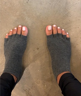 Karrueche Tran feet photo thumbnail