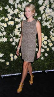 Naomi Watts feet photo thumbnail
