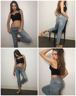 Xenia Tchoumitcheva feet photo thumbnail