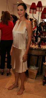 Catherine Bell feet photo thumbnail