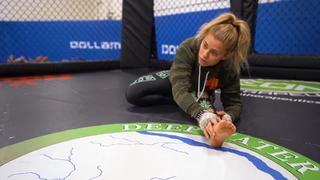Paige VanZant feet photo thumbnail