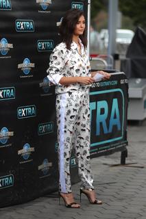 Nina Dobrev feet photo thumbnail