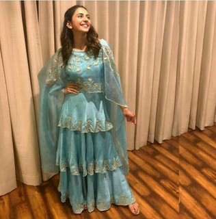 Rakul Preet Singh feet photo thumbnail