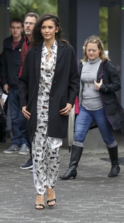 Nina Dobrev feet photo thumbnail