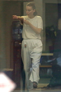 Rooney Mara feet photo thumbnail