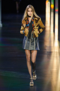 Cara Delevingne feet photo thumbnail