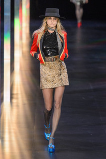 Cara Delevingne feet photo thumbnail