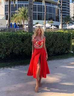 Victoria Silvstedt feet photo thumbnail