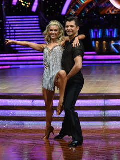 Ashley Roberts feet photo thumbnail