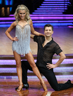 Ashley Roberts feet photo thumbnail