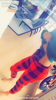 Nabilla Benattia feet photo thumbnail