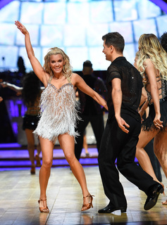 Ashley Roberts feet photo thumbnail