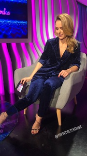 Paulina Sykut feet photo thumbnail