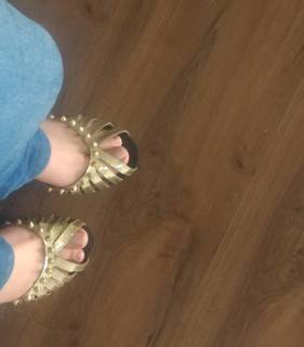 Isa Pes feet photo thumbnail