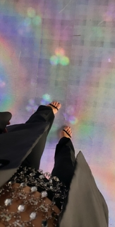 Rosie Huntington-Whiteley feet photo thumbnail