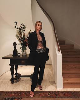 Rosie Huntington-Whiteley feet photo thumbnail