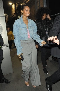 Alesha Dixon feet photo thumbnail
