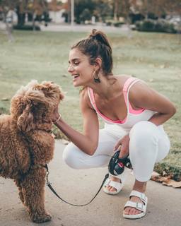 Taylor Hill feet photo thumbnail