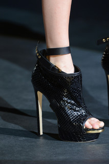 Cara Delevingne feet photo thumbnail