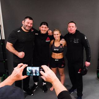 Paige VanZant feet photo thumbnail