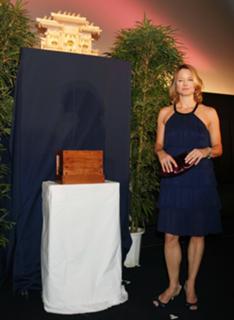 Jodie Foster feet photo thumbnail