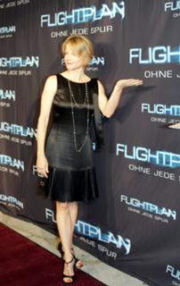 Jodie Foster feet photo thumbnail