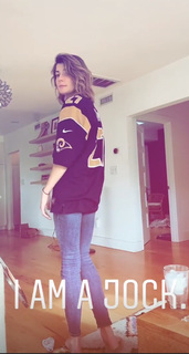Grace Helbig feet photo thumbnail