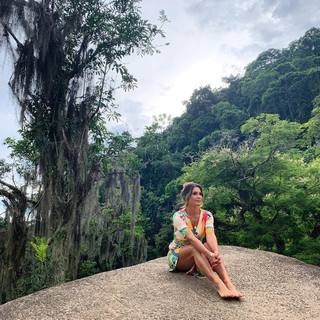 Flávia Alessandra feet photo thumbnail