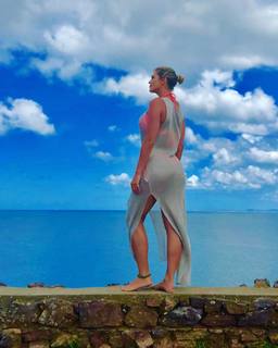 Lívia Andrade feet photo thumbnail