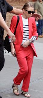 Ashley Olsen feet photo thumbnail