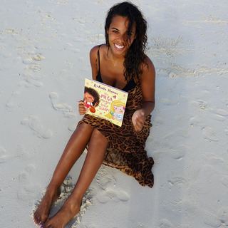 Rochelle Humes feet photo thumbnail