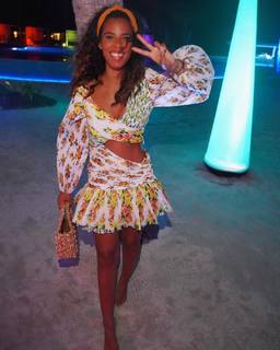 Rochelle Humes feet photo thumbnail
