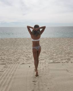 Kristin Cavallari feet photo thumbnail