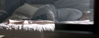 Gillian Anderson feet photo thumbnail