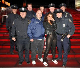 Alicia Keys feet photo thumbnail